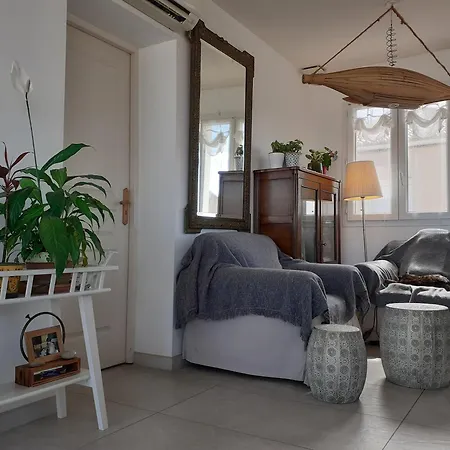 Maison Grands Volumes En Bord De 8 A 10 Personnes *