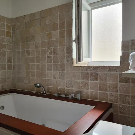 Maison Grands Volumes En Bord De 8 A 10 Personnes * Port-la-Nouvelle